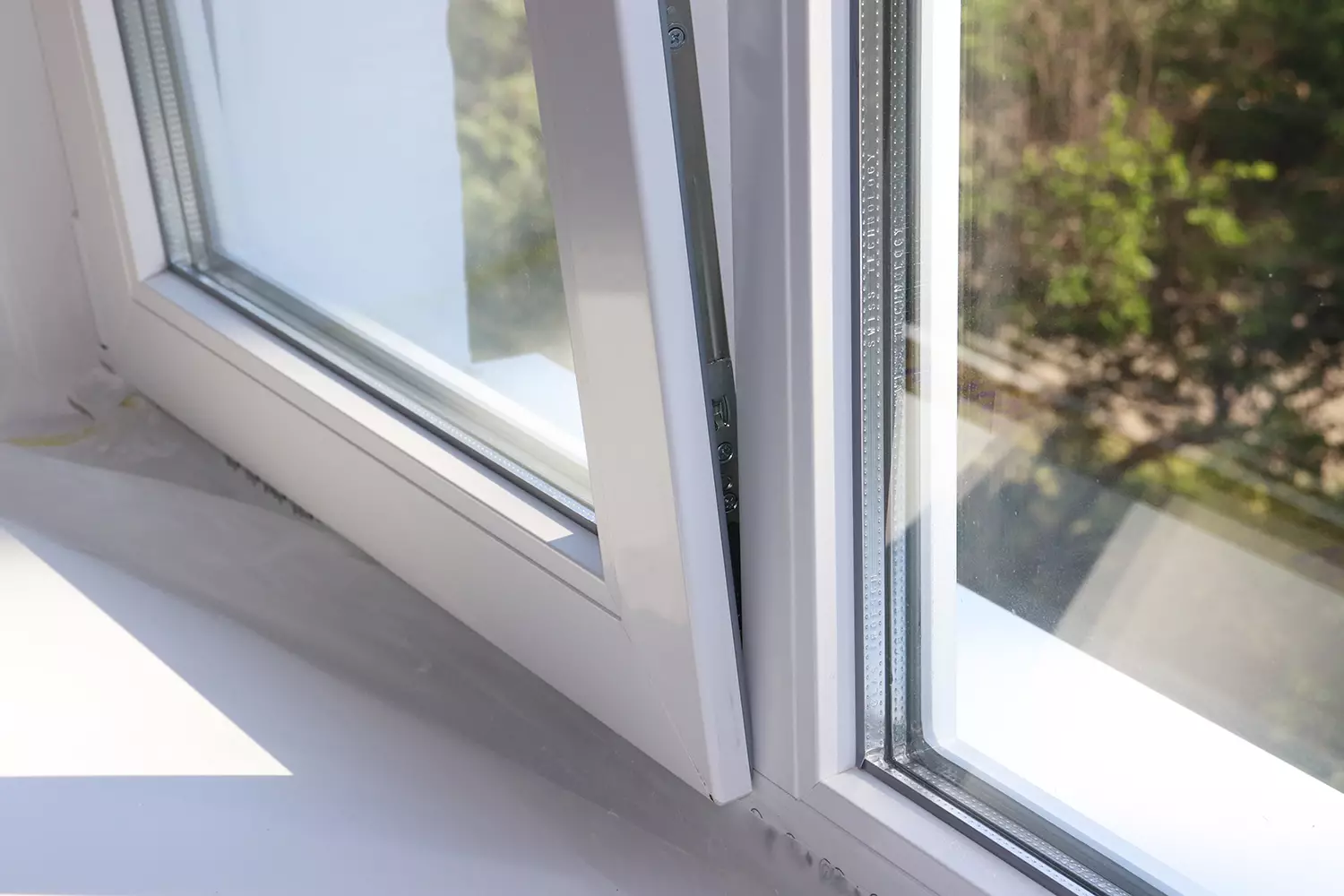 вікна REHAU Euro-Design 70 / Ecosol-Design 70